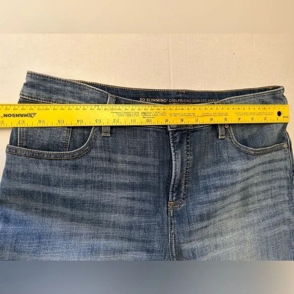 Chicos So Slimming Ankle Frayed-Hem Girlfriend Jeans Sz-12R (Chicos-2R) A15 - Picture 9 of 13